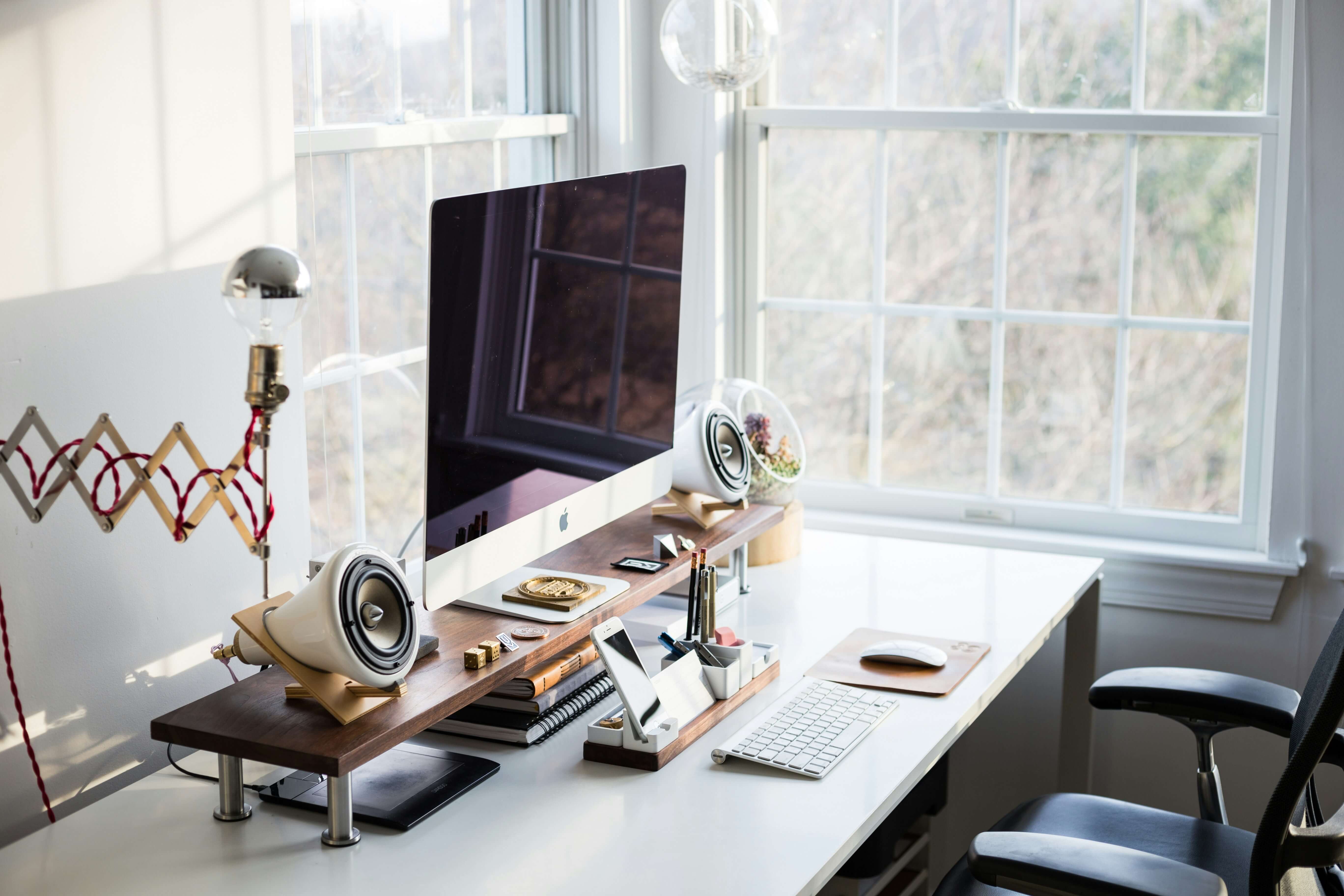 10 Must-Have desk accessories to boost productivity